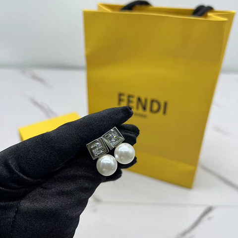 펜디 fendi F 펄 귀걸이