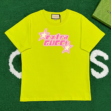 구찌 로고 프린트 크루넥 티셔츠 옐로우（매장가 100만원）