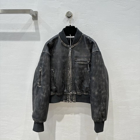 아크네스튜디오 디스트레스드 이펙트 가죽 재킷 (매장가 300만원)